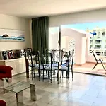 Apartamento En Puerto Marina B32