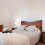 035 - Bright And Relaxing Two Bedroom Apartment With Sea Views From The Gardens