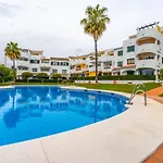 Pueblo El Jardin! Family Friendly Contemporary Apartment With Ecellent Location