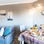 Beautiful holiday apartment in Puerto Marina