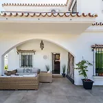 Vb Velazquez 6Bdr Independent Villa