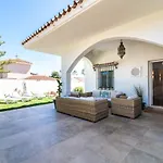 Vb Velazquez 6Bdr Independent Villa