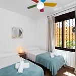 Piso Benalmádena Pueblo con vista, piscina y tranquilidad