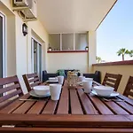Chic Beachfront Flat With Amazing Sea Views And Private Indoor Parking