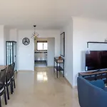 Beautiful Renovated Apartment