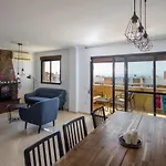 Beautiful Renovated Apartment
