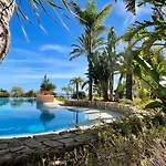 Bayview, Benalmadena - Luxurious Home With Views, Garden, Community Pool And A Padel Court