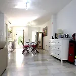 Torrequebrada Golf & Beach Guesthouse