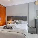 797Holidayrentals- Apartamento En Torremuelle Con Terraza Y Piscina