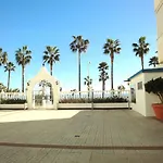 Costamar, Primera Linea De Playa, 3 Dormitorios, 2 Banos, Vistas Al Mar, Internet Wifi Y Garaje, Ideal Parejas Y Familias