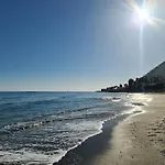 Aa Guest - The Golden Sea Views Eco Apartment