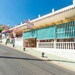 Santa Marta Al Lado De Los Servicios Y De La Playa