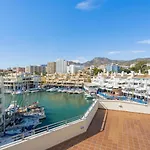 Malaga Puerto De Benalmadena En La Primera Isla Con Piscina Y Parking 3 Habitaciones Vista Al Mar Y Yates