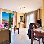 Holiday World Riwo Hotel.