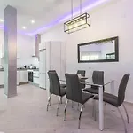 Pueblo Marinero Apt 2