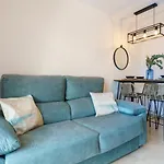 2Nd Line From The Beach , Seaviews + Parking &Pool