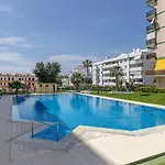 797 HOLIDAY RENTALS- Estudio para 3 en Benalmadena cerca de la playa