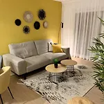 Don Gustavo Modern Apartment, Sea Views & Pool