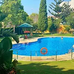797 Holiday Rentals - Piso Para 4 Con Amplia Terraza Al Jardin Y Al Mar