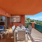 Cozy Apartment In Benalmadena With Kitchen