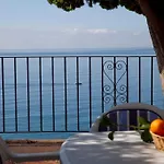 Mediterranean Villa - Sea Views & Heatable Pool