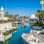 1 Bedroom Beachfront Apartment With Spectacular Sea Views!