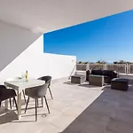 Blossom - Modern 2 Bedroom Apartment Within Walking Distance To Benalmadena Pueblo