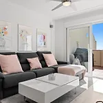 Seaview Penthouse Near The Beach By Costarentals - Ref 193