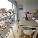 Beautiful Sea Views Cozy Apartment 350 M From Beach