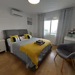 Beautiful Sea Views Cozy Apartment 350 M From Beach