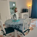 Apartamento Con Terraza Y Piscina - Todoholiday