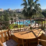 Family Friendly 2 Bedroom And 2 Bathroom Apartment Near The Beach
