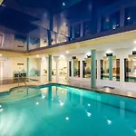 Ph Bellagio: Luxurious And Romantic Duplex Penthouse With Private Pool & Sea Views