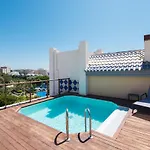 Ph Bellagio: Luxurious And Romantic Duplex Penthouse With Private Pool & Sea Views