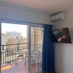 Relaxing Studio By The Beach