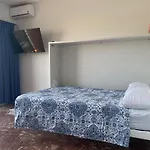 Relaxing Studio By The Beach