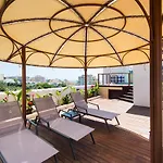 Ph Bellagio: Luxurious And Romantic Duplex Penthouse With Private Pool & Sea Views