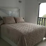 Stunning Villa With Sea Views & Jacuzzi
