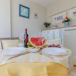 Wonderful Apartment With Sea Views