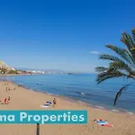 Benalroma Spacious Apartment 50 Mt From The Beach