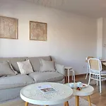 Appartement Spacieux Avec Terrasse Et Piscine