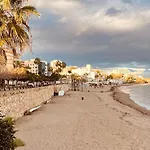 Benalmadena ,apartamento-Estudio primera Línea de Playa