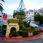 2 Bedroom Apartment With Pool And Barbecue