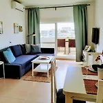 Deluxe Apartment Sea View & Large Terrace