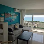 Apartamento En Playa Semi-Privada