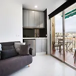 Calle Manuel Mena 4