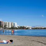Hermoso Apt En Benalbeach Con Vistas Al Mar
