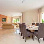 Summer Offers! Fabulous Luxury Villa Near The Beach Sleeps 8
