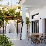 Luxury Villa Alhambra Close To Sea And Centre