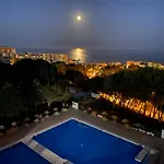 Estudio con vistas al mar